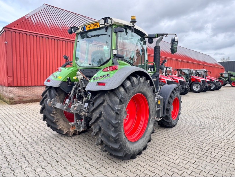 FENDT 513 Vario S4 PowerPlus - Tractor: foto 4 FENDT 513 Vario S4 PowerPlus - Tractor: foto 4