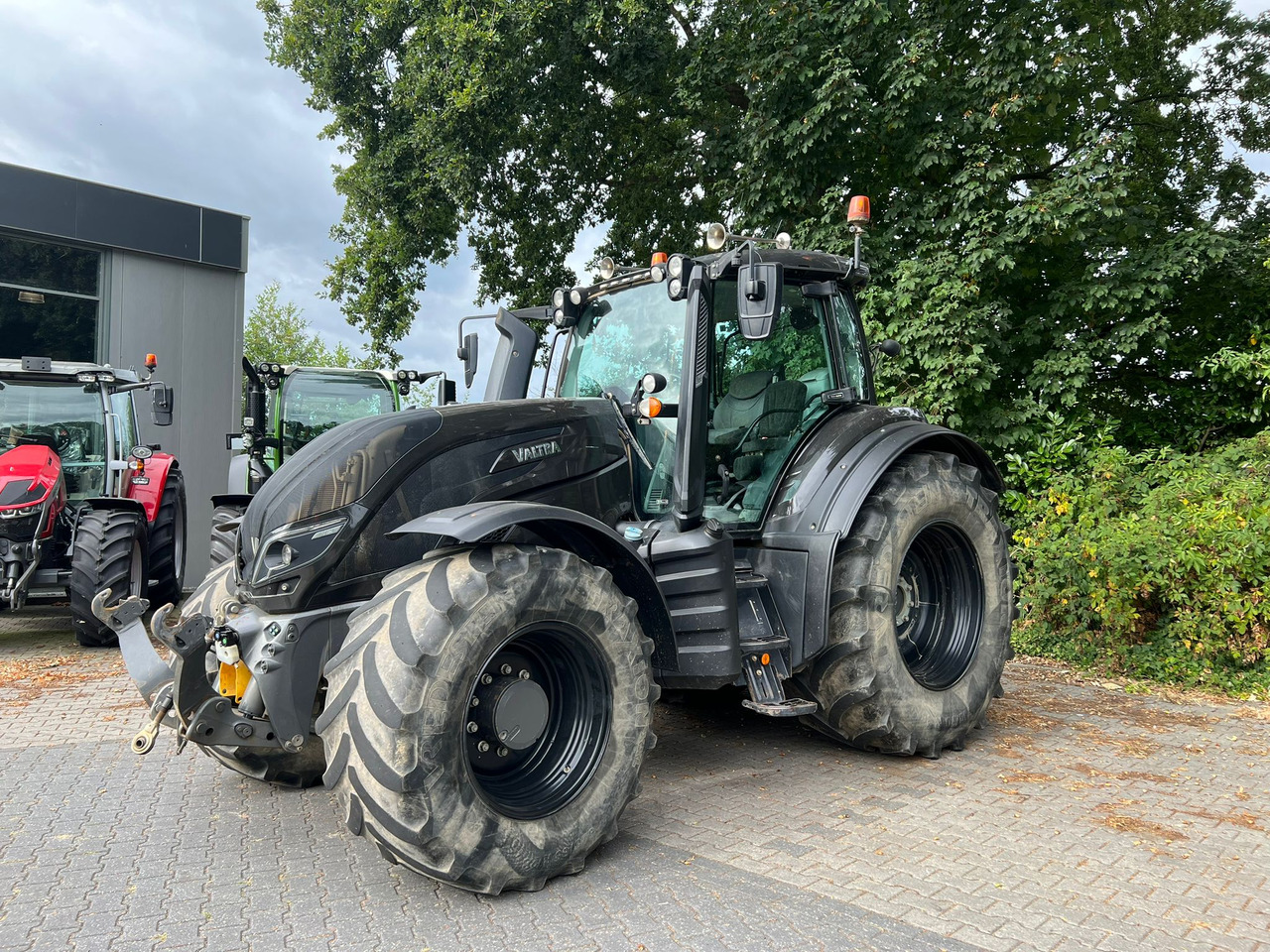 Valtra T174 Versu - Tractor: foto 1 Valtra T174 Versu - Tractor: foto 1