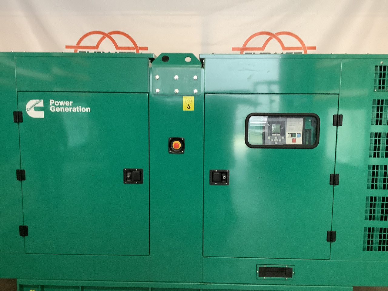 Cummins C170D. 170KVA Generator. Brand new. - Generador industriale: foto 1 Cummins C170D. 170KVA Generator. Brand new. - Generador industriale: foto 1
