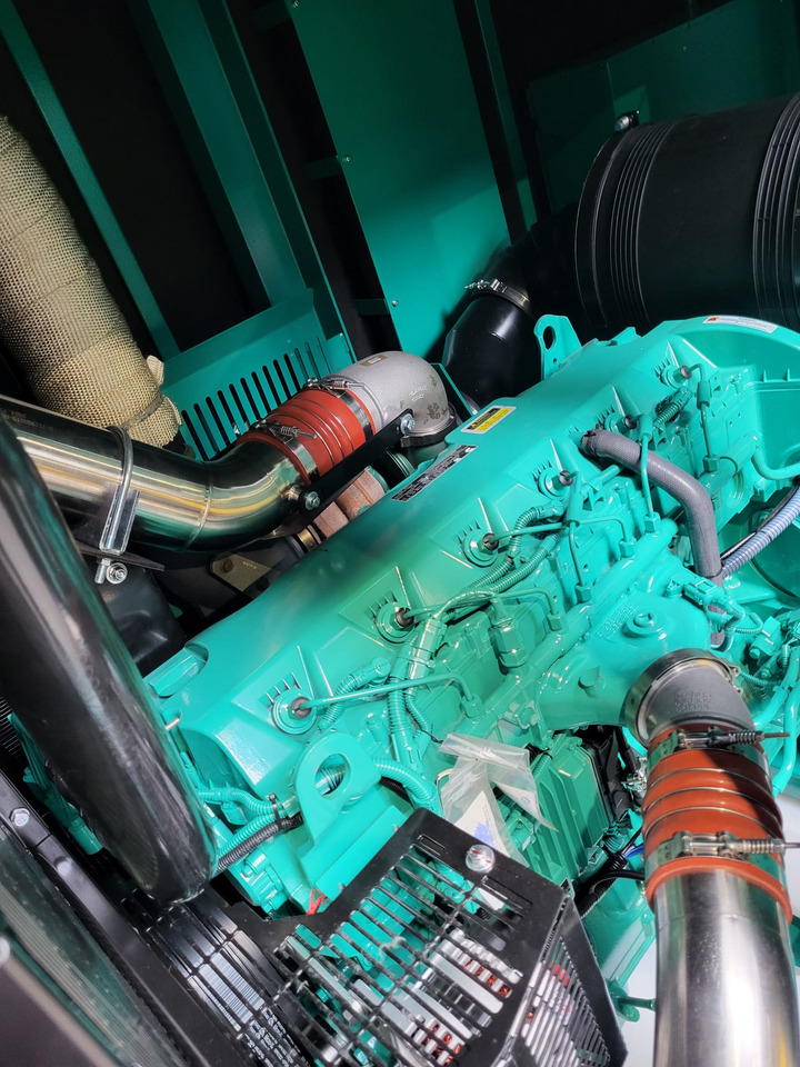 Cummins C450D5Q. 450KVA Generator. Brand new. - Generador industriale: foto 3 Cummins C450D5Q. 450KVA Generator. Brand new. - Generador industriale: foto 3