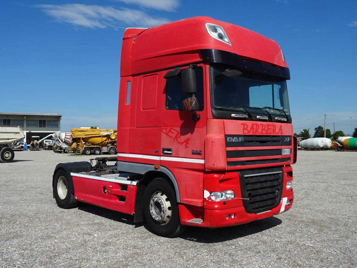 DAF XF 105.480 - Cabeza tractora: foto 3 DAF XF 105.480 - Cabeza tractora: foto 3
