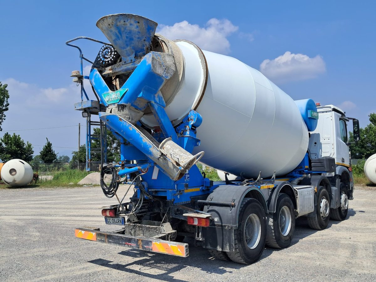 MERCEDES AROCS 4142 - Camión hormigonera: foto 3 MERCEDES AROCS 4142 - Camión hormigonera: foto 3