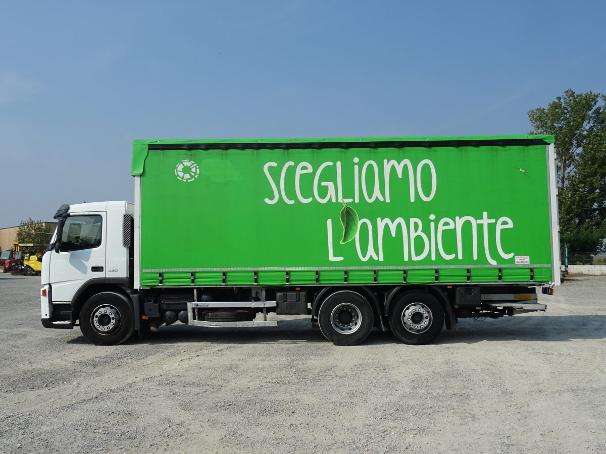 VOLVO FM9 R 62 - Camión lona: foto 2 VOLVO FM9 R 62 - Camión lona: foto 2