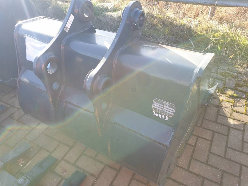 Hyundai Excavator Bucket, 61K4-30700, 140 - Cazo para Maquinaria de construcción: foto 3 Hyundai Excavator Bucket, 61K4-30700, 140 - Cazo para Maquinaria de construcción: foto 3
