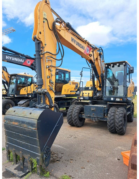 Hyundai HW140 - Excavadora de ruedas: foto 4 Hyundai HW140 - Excavadora de ruedas: foto 4