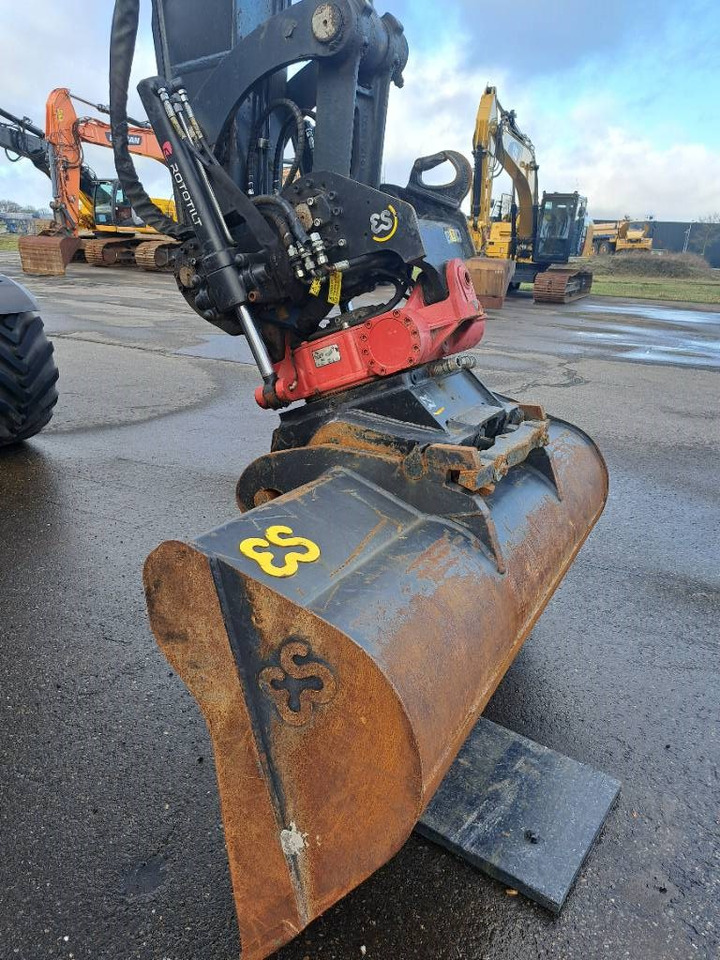 Hyundai HW140A + Tiltrotator - Excavadora de ruedas: foto 5 Hyundai HW140A + Tiltrotator - Excavadora de ruedas: foto 5