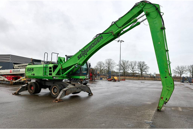 Sennebogen 825 M - Manipulador de materiales: foto 4 Sennebogen 825 M - Manipulador de materiales: foto 4