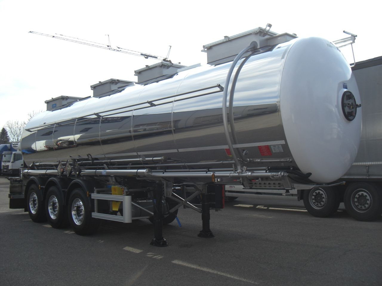 Magyar SRMAD/1KAMMER/CHEMIE - Semirremolque cisterna: foto 2 Magyar SRMAD/1KAMMER/CHEMIE - Semirremolque cisterna: foto 2