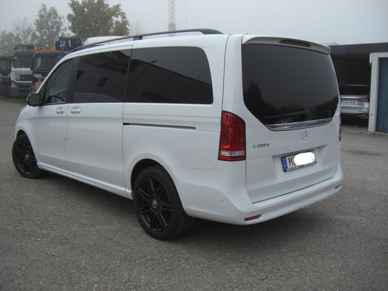 Mercedes-Benz V 250 LANG - Furgoneta combi: foto 4 Mercedes-Benz V 250 LANG - Furgoneta combi: foto 4