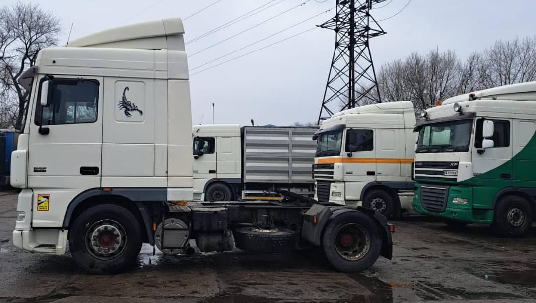 DAF XF 95 - Cabeza tractora: foto 4 DAF XF 95 - Cabeza tractora: foto 4