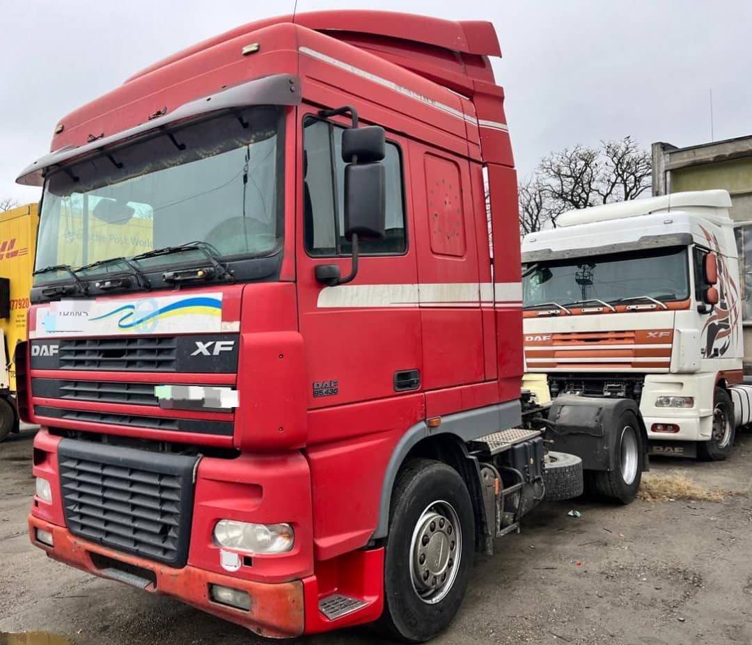 DAF XF 95 - Cabeza tractora: foto 2 DAF XF 95 - Cabeza tractora: foto 2