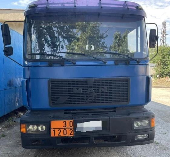MAN L20 Tanker - Camión cisterna: foto 1 MAN L20 Tanker - Camión cisterna: foto 1