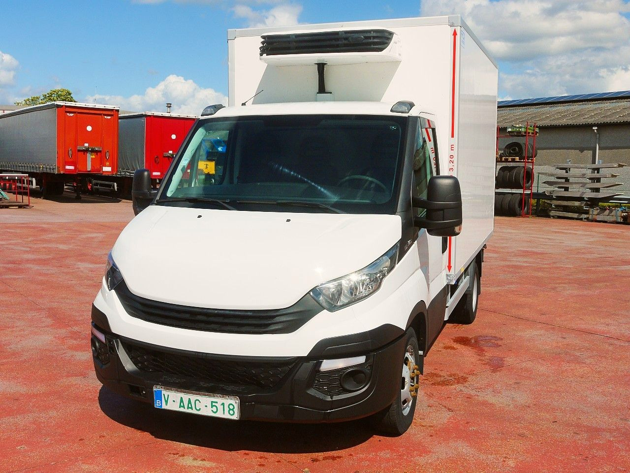 Iveco 35C14 KUHLKOFFER CARRIER XARIOS 350 -20C - Furgoneta frigorifica: foto 5 Iveco 35C14 KUHLKOFFER CARRIER XARIOS 350 -20C - Furgoneta frigorifica: foto 5