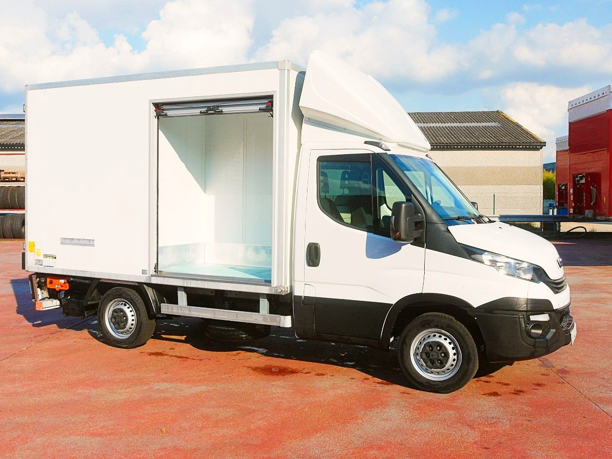 Iveco 35S14 DAILY ISOTHERMKOFFER LADEBORDWAND luft fed - Furgoneta frigorifica: foto 3 Iveco 35S14 DAILY ISOTHERMKOFFER LADEBORDWAND luft fed - Furgoneta frigorifica: foto 3