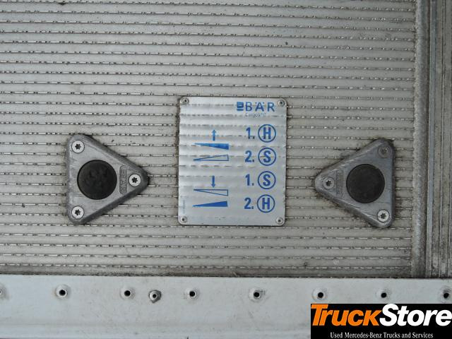 Mercedes-Benz Antos 1835 L - Camión frigorífico: foto 2 Mercedes-Benz Antos 1835 L - Camión frigorífico: foto 2