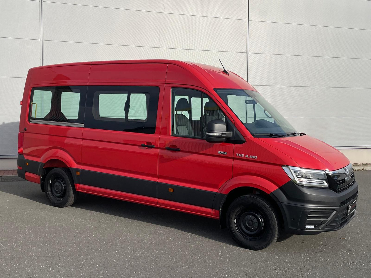 MAN TGE 3.180 L3H3 4x4 FEUERWEHR LED TEMPOMAT - Furgoneta: foto 2 MAN TGE 3.180 L3H3 4x4 FEUERWEHR LED TEMPOMAT - Furgoneta: foto 2