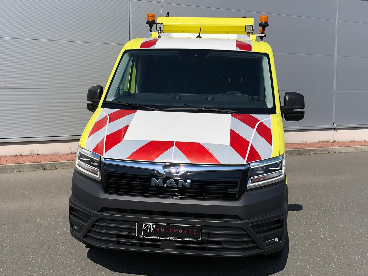 MAN TGE 3.180 L3H2 BF 4 BEGLEITFAHRZEUG ACC LED NAVI - Coche: foto 4 MAN TGE 3.180 L3H2 BF 4 BEGLEITFAHRZEUG ACC LED NAVI - Coche: foto 4
