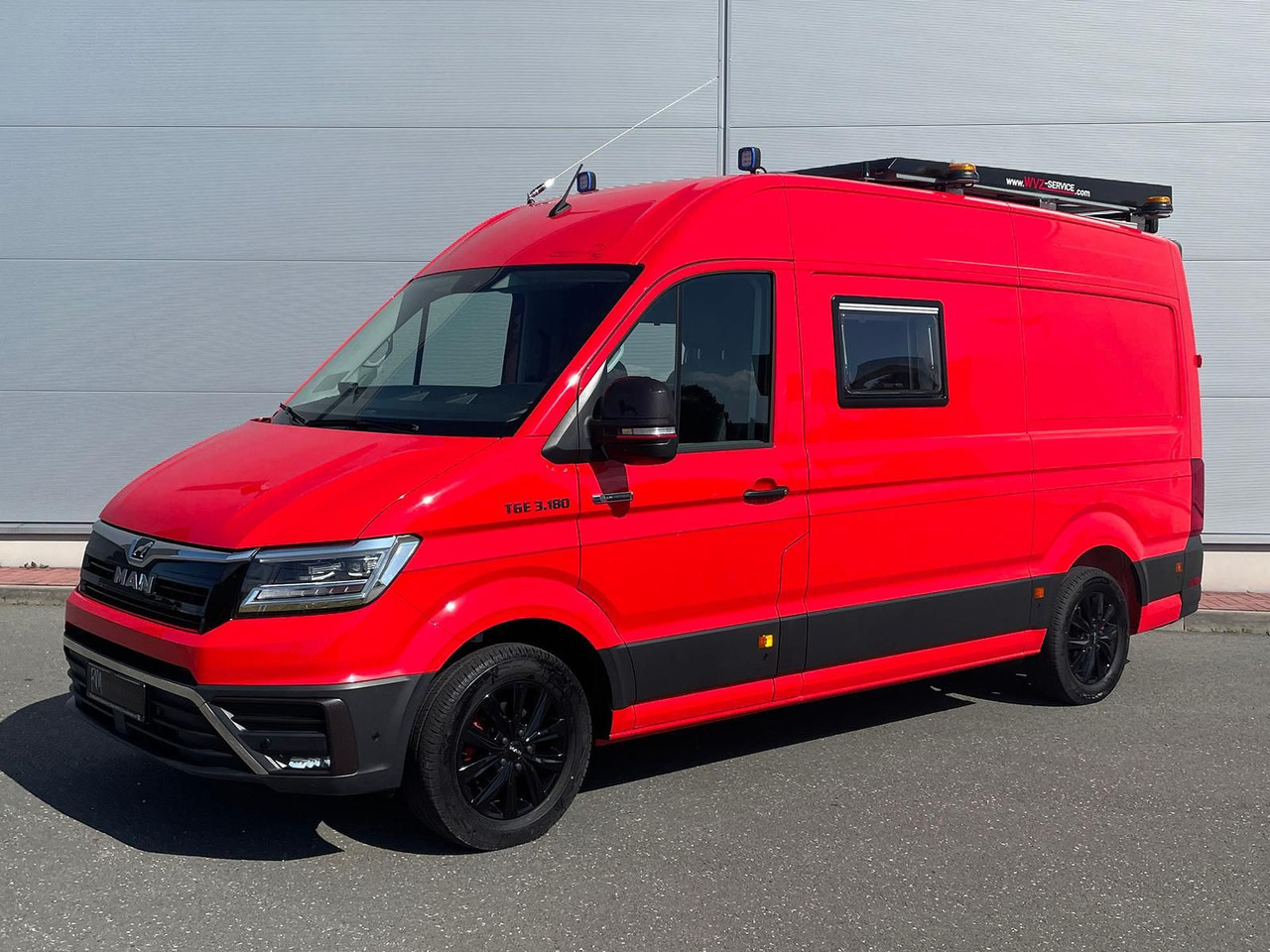 MAN TGE 3.180 L3H3 Individual S BF3+ BEGLEITFAHRZEUG - Furgón: foto 1 MAN TGE 3.180 L3H3 Individual S BF3+ BEGLEITFAHRZEUG - Furgón: foto 1