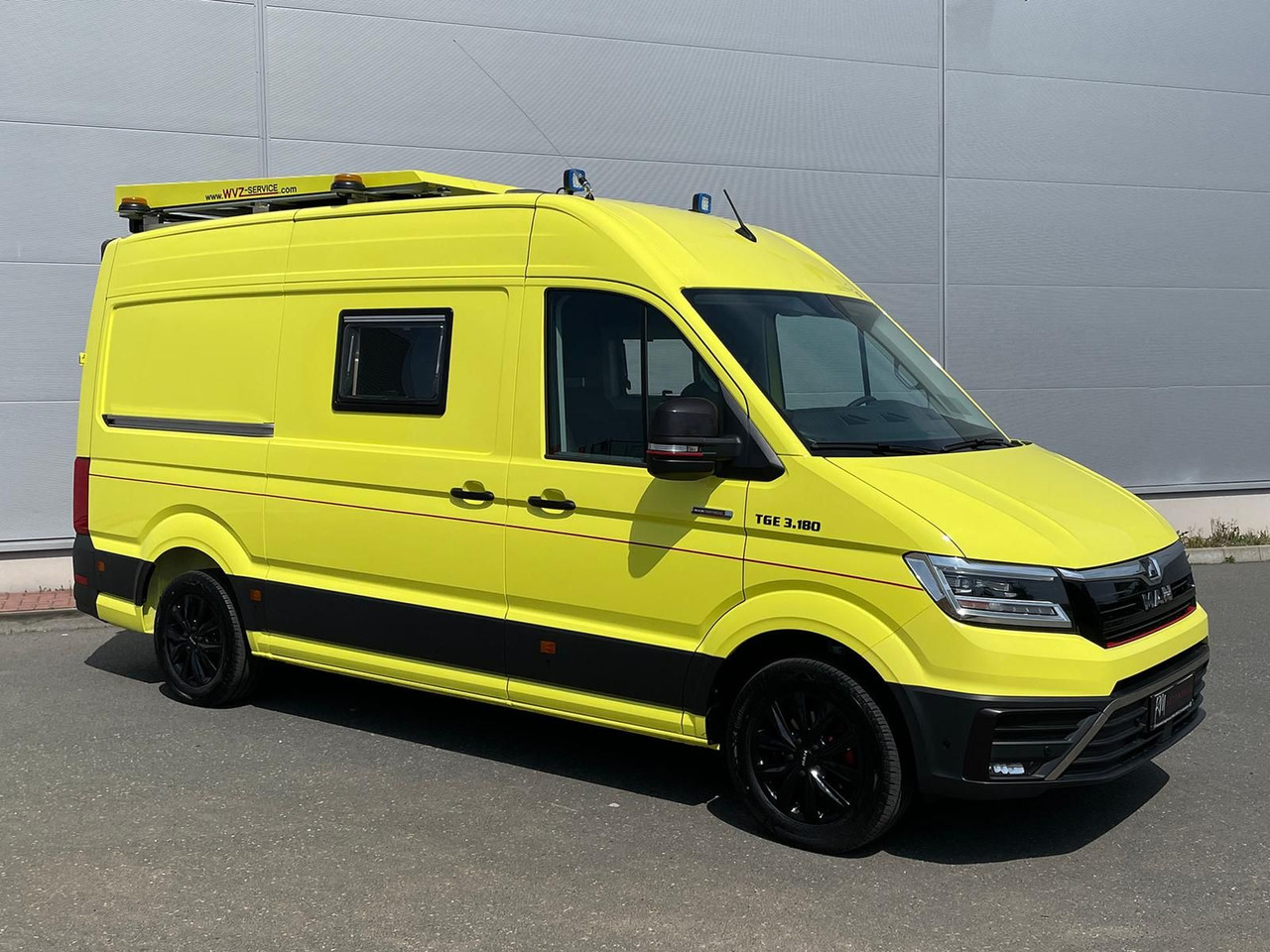 MAN TGE 3.180 L3H3 IndividualS BF3 + BEGLEITFAHRZEUG - Furgón: foto 2 MAN TGE 3.180 L3H3 IndividualS BF3 + BEGLEITFAHRZEUG - Furgón: foto 2