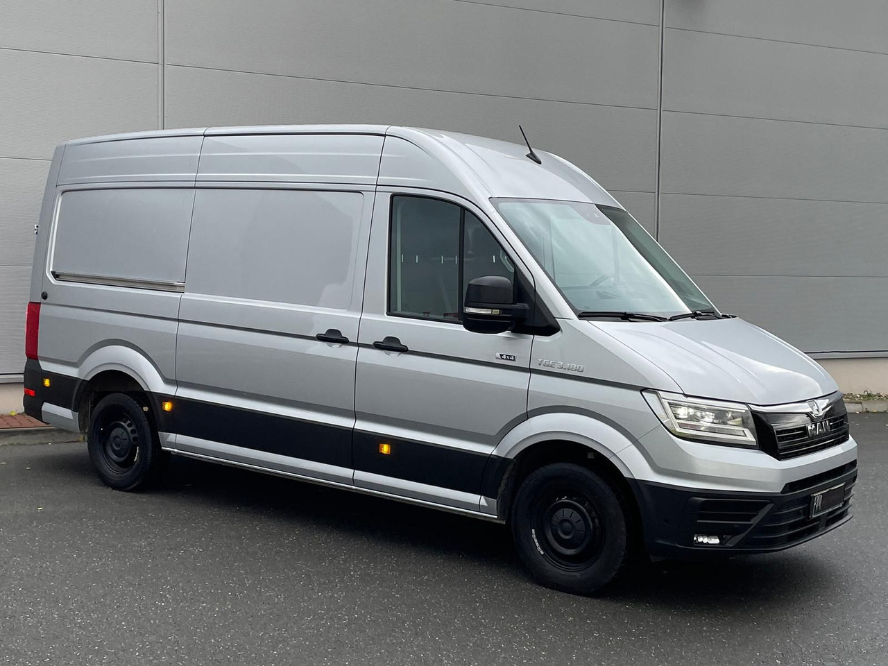 MAN TGE 3.180 L3H3 Kasten 4x4 DIFF NAV ACC STANDH - Furgón: foto 2 MAN TGE 3.180 L3H3 Kasten 4x4 DIFF NAV ACC STANDH - Furgón: foto 2