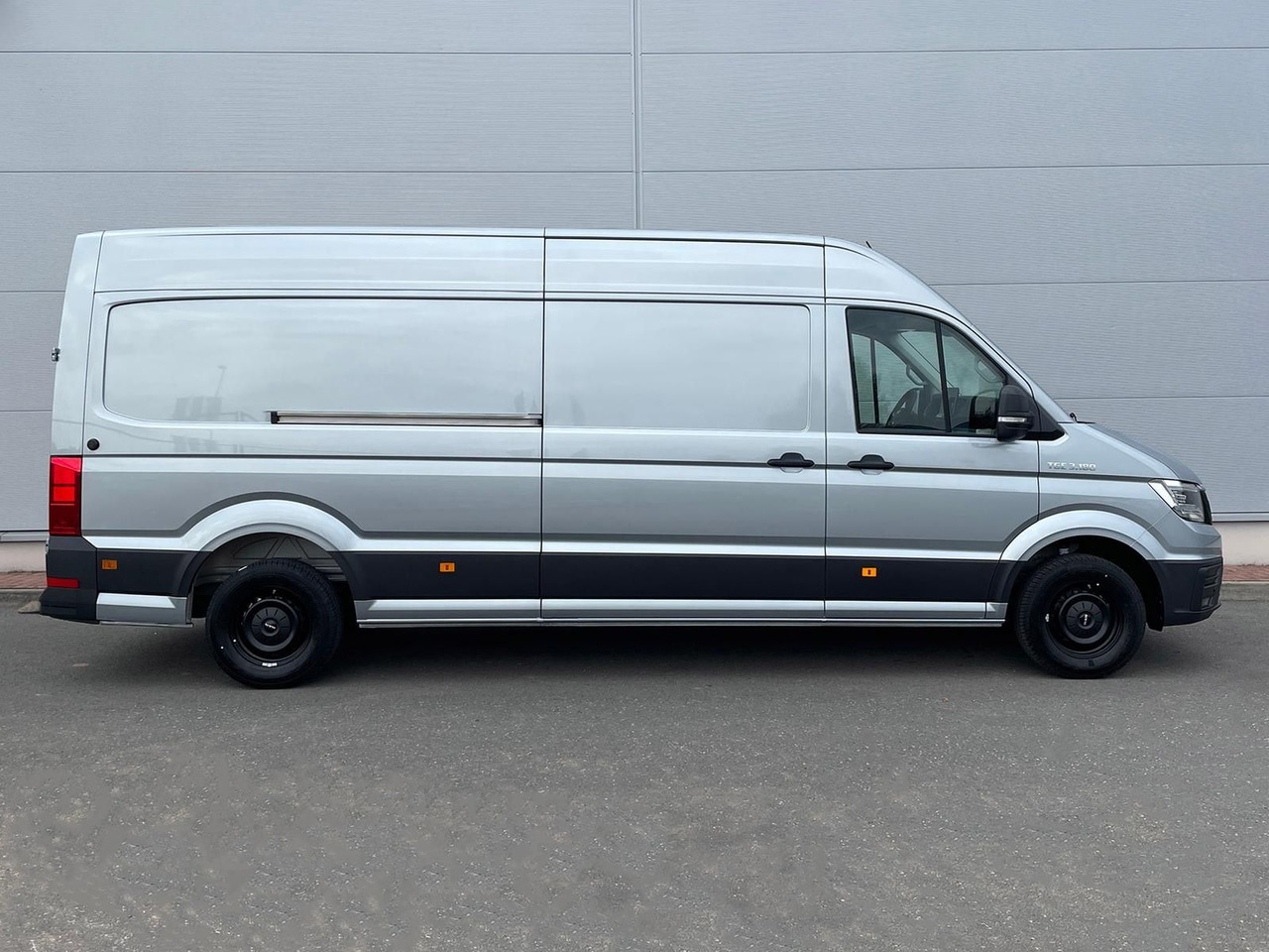 MAN TGE 3.180 L4H3 Kasten AHK STANDHZ ACC LED SITZHZ - Furgón: foto 5 MAN TGE 3.180 L4H3 Kasten AHK STANDHZ ACC LED SITZHZ - Furgón: foto 5