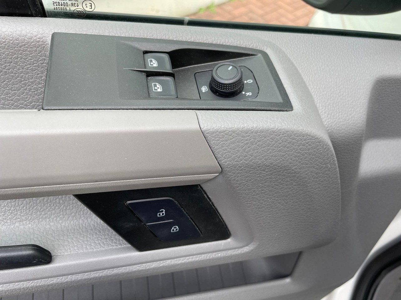 Furgón, Furgoneta combi Volkswagen Crafter MIXTO 35 L4H3 KAMERA KLIMA SITZHZ DAB: foto 27