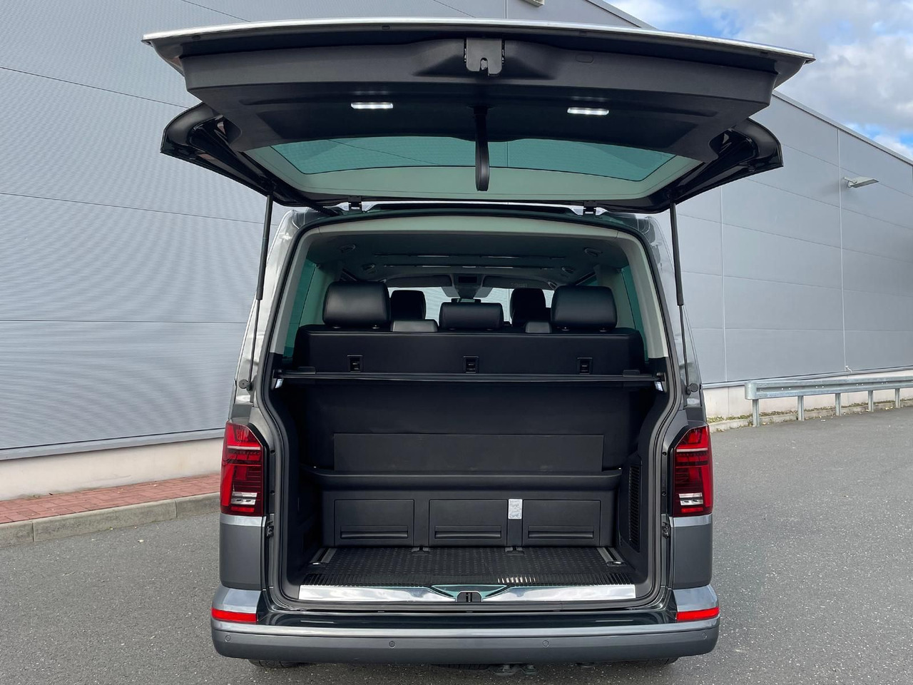 Minibús, Furgoneta de pasajeros Volkswagen T6.1 Multivan Comfortline 4M ACC KAMERA SITZHZ: foto 9
