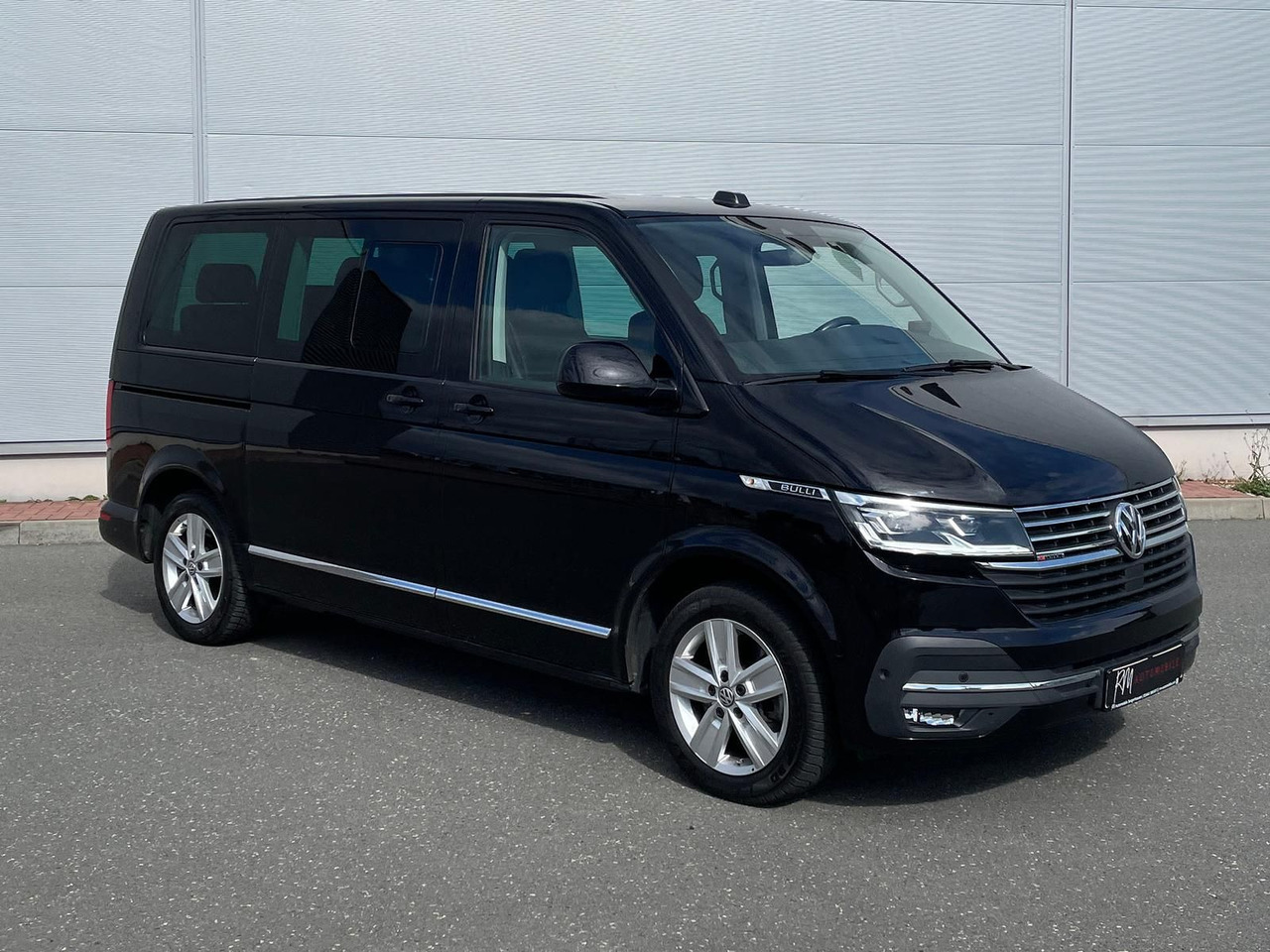 Volkswagen T6.1 Multivan Highline 4M LEDER STANDHZ SITZHZ - Minibús, Furgoneta de pasajeros: foto 2 Volkswagen T6.1 Multivan Highline 4M LEDER STANDHZ SITZHZ - Minibús, Furgoneta de pasajeros: foto 2