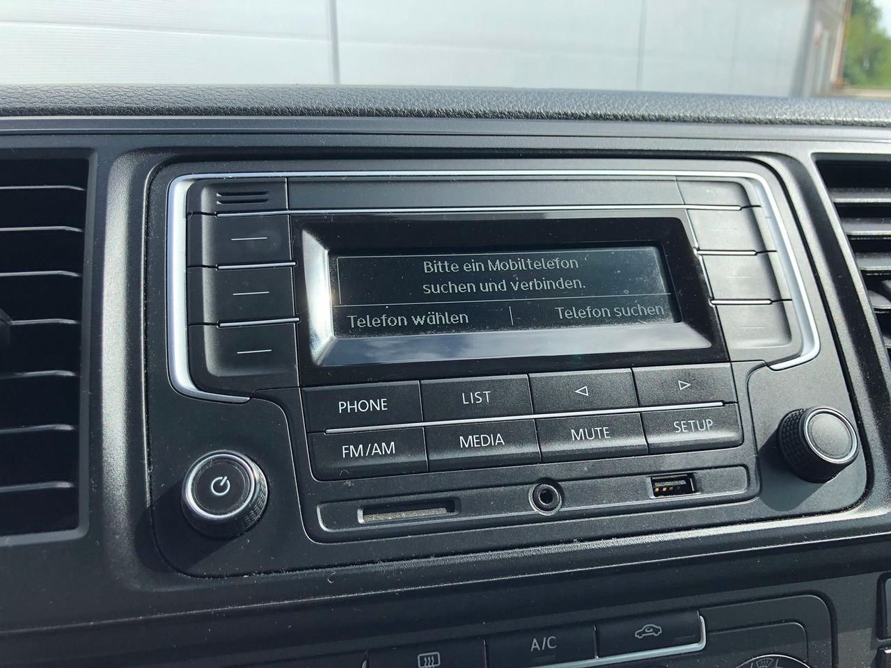 Minibús, Furgoneta de pasajeros Volkswagen T6 Transporter 2.0 TDI Kombi lang 9-SITZE TEMP: foto 33 Minibús, Furgoneta de pasajeros Volkswagen T6 Transporter 2.0 TDI Kombi lang 9-SITZE TEMP: foto 33