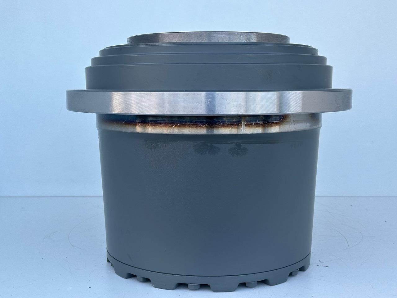 LIEBHERR Original Liebherr Fahrantrieb Typ:LPI0700 30S 0002 00 mit ID-Nr.12891035 – ID-Nr.12977341. R922-1487, R924-1677, R926 K-LC-1827, R926-1715. #12891035.545-01664# - Mando final para Excavadora de cadenas: foto 2 LIEBHERR Original Liebherr Fahrantrieb Typ:LPI0700 30S 0002 00 mit ID-Nr.12891035 – ID-Nr.12977341. R922-1487, R924-1677, R926 K-LC-1827, R926-1715. #12891035.545-01664# - Mando final para Excavadora de cadenas: foto 2