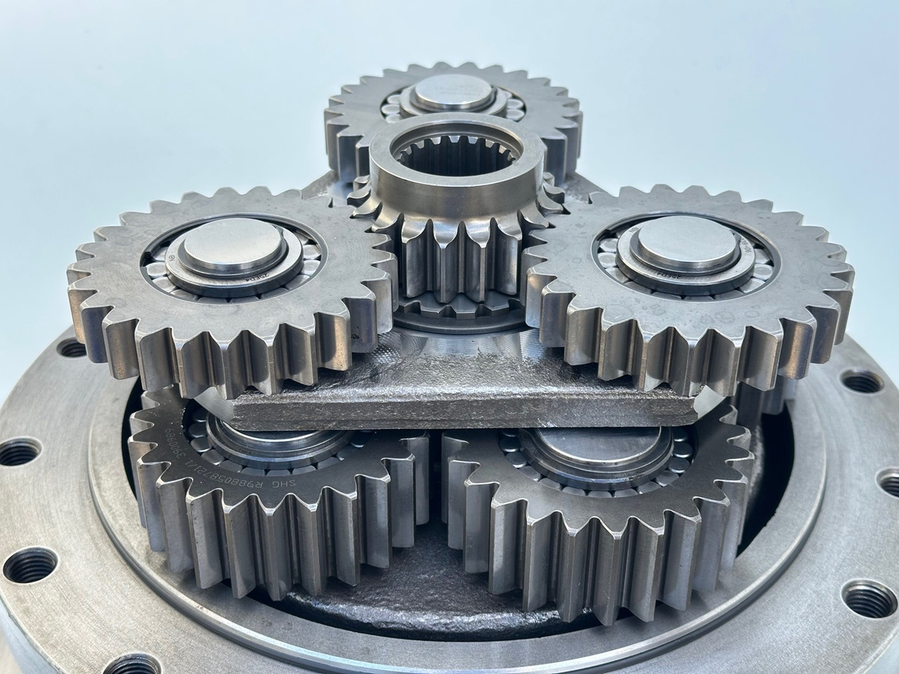 LIEBHERR Original Schwenkantrieb Typ:GFB2160 mit ID-Nr.11657357 – ID-Nr.12204229 – ID-Nr.12947309. R920 S-1545, R920-1545, R922LC-1442, R922 LC-1443, R924 LC-1444, R924 LC-1445. #11657357.04.10# - Reductor de giro para Excavadora de cadenas: foto 5 LIEBHERR Original Schwenkantrieb Typ:GFB2160 mit ID-Nr.11657357 – ID-Nr.12204229 – ID-Nr.12947309. R920 S-1545, R920-1545, R922LC-1442, R922 LC-1443, R924 LC-1444, R924 LC-1445. #11657357.04.10# - Reductor de giro para Excavadora de cadenas: foto 5