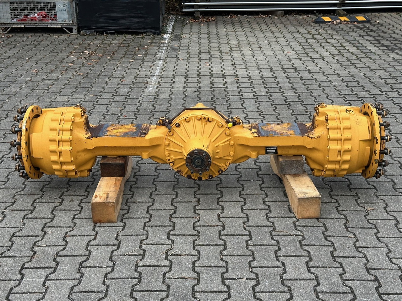 LIEBHERR Original Vorderachse-Planetenstarrachse Typ:MT-L3085/DKV-P4. ID-Nr.10022956 – ID-Nr.10045102 – ID-Nr.10425798. L544-443, L544-445, L550-456. #10425798.1791457# - Eje delantero para Cargadora de ruedas: foto 1 LIEBHERR Original Vorderachse-Planetenstarrachse Typ:MT-L3085/DKV-P4. ID-Nr.10022956 – ID-Nr.10045102 – ID-Nr.10425798. L544-443, L544-445, L550-456. #10425798.1791457# - Eje delantero para Cargadora de ruedas: foto 1