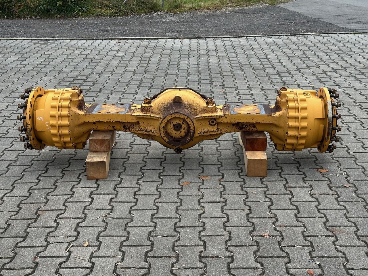 LIEBHERR Original Vorderachse-Planetenstarrachse Typ:MT-L3085/DKV-P4. ID-Nr.10022956 – ID-Nr.10045102 – ID-Nr.10425798. L544-443, L544-445, L550-456. #10425798.1791457# - Eje delantero para Cargadora de ruedas: foto 4 LIEBHERR Original Vorderachse-Planetenstarrachse Typ:MT-L3085/DKV-P4. ID-Nr.10022956 – ID-Nr.10045102 – ID-Nr.10425798. L544-443, L544-445, L550-456. #10425798.1791457# - Eje delantero para Cargadora de ruedas: foto 4