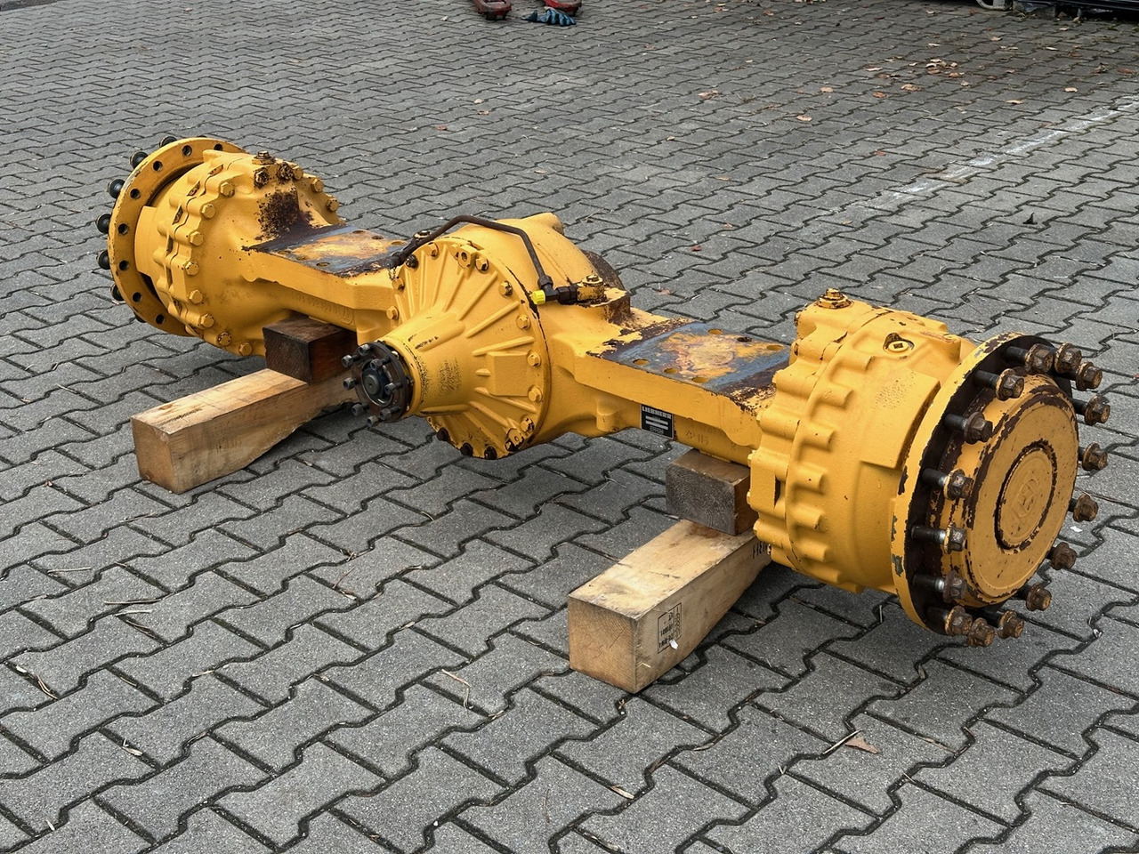 LIEBHERR Original Vorderachse-Planetenstarrachse Typ:MT-L3085/DKV-P4. ID-Nr.10022956 – ID-Nr.10045102 – ID-Nr.10425798. L544-443, L544-445, L550-456. #10425798.1791457# - Eje delantero para Cargadora de ruedas: foto 3 LIEBHERR Original Vorderachse-Planetenstarrachse Typ:MT-L3085/DKV-P4. ID-Nr.10022956 – ID-Nr.10045102 – ID-Nr.10425798. L544-443, L544-445, L550-456. #10425798.1791457# - Eje delantero para Cargadora de ruedas: foto 3