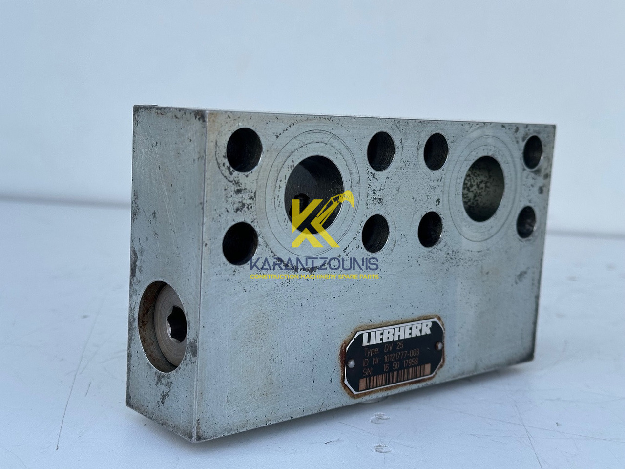 Liebherr Dämpfungsventil ID-Nr.10121777. P924 COMP, P926, R926, R916, R922, R924 COMP, R924, R926 COMP, R926, R930, R936, R946, R950 T, R960 T. #10121777.43199# - Reductor de giro para Maquinaria de construcción: foto 2 Liebherr Dämpfungsventil ID-Nr.10121777. P924 COMP, P926, R926, R916, R922, R924 COMP, R924, R926 COMP, R926, R930, R936, R946, R950 T, R960 T. #10121777.43199# - Reductor de giro para Maquinaria de construcción: foto 2