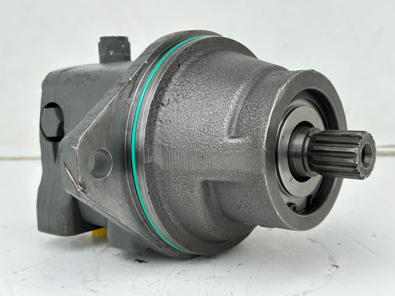 Liebherr Hydraulikeinbaumotor FMF045, ID-Nr.10132702. A924, LH30C, LH30M, LH35M, LH35MT, LH40C, LH40CP, LH40M, LH40MP, LH50CHR, LH50M, LH50MHR, LH50MT. #23.12.01058# - Motor hidráulico para Maquinaria de construcción: foto 4 Liebherr Hydraulikeinbaumotor FMF045, ID-Nr.10132702. A924, LH30C, LH30M, LH35M, LH35MT, LH40C, LH40CP, LH40M, LH40MP, LH50CHR, LH50M, LH50MHR, LH50MT. #23.12.01058# - Motor hidráulico para Maquinaria de construcción: foto 4