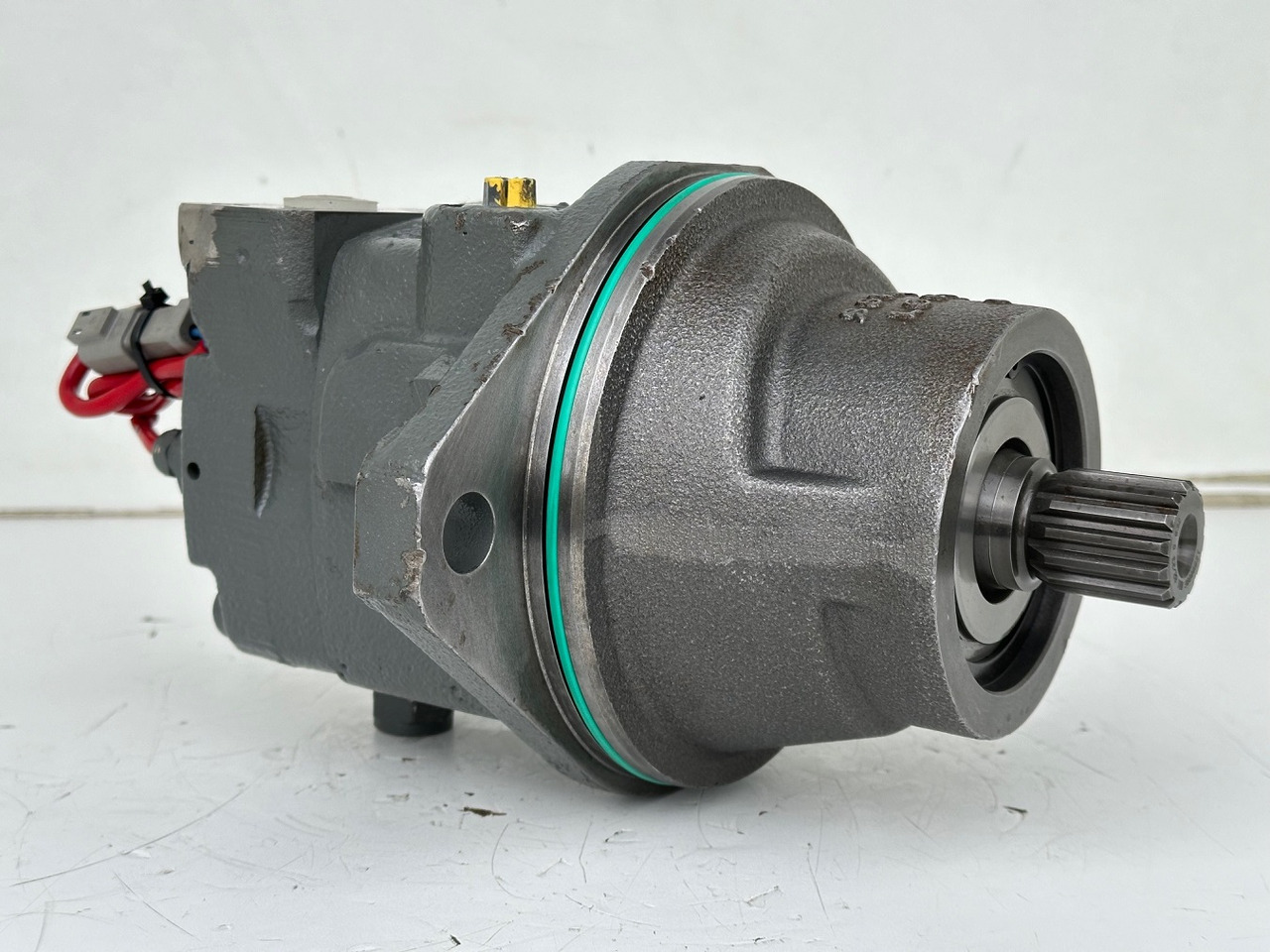 Liebherr Hydraulikeinbaumotor FMF045, ID-Nr.10132702. A924, LH30C, LH30M, LH35M, LH35MT, LH40C, LH40CP, LH40M, LH40MP, LH50CHR, LH50M, LH50MHR, LH50MT. #23.12.01063# - Motor hidráulico para Maquinaria de construcción: foto 2 Liebherr Hydraulikeinbaumotor FMF045, ID-Nr.10132702. A924, LH30C, LH30M, LH35M, LH35MT, LH40C, LH40CP, LH40M, LH40MP, LH50CHR, LH50M, LH50MHR, LH50MT. #23.12.01063# - Motor hidráulico para Maquinaria de construcción: foto 2