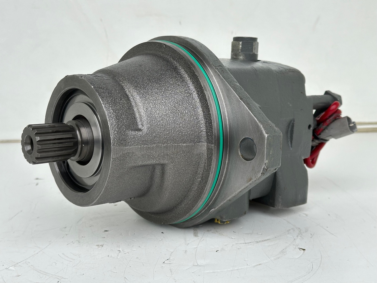 Liebherr Hydraulikeinbaumotor FMF045, ID-Nr.10132702. A924, LH30C, LH30M, LH35M, LH35MT, LH40C, LH40CP, LH40M, LH40MP, LH50CHR, LH50M, LH50MHR, LH50MT. #23.12.01804# - Motor hidráulico para Maquinaria de construcción: foto 1 Liebherr Hydraulikeinbaumotor FMF045, ID-Nr.10132702. A924, LH30C, LH30M, LH35M, LH35MT, LH40C, LH40CP, LH40M, LH40MP, LH50CHR, LH50M, LH50MHR, LH50MT. #23.12.01804# - Motor hidráulico para Maquinaria de construcción: foto 1