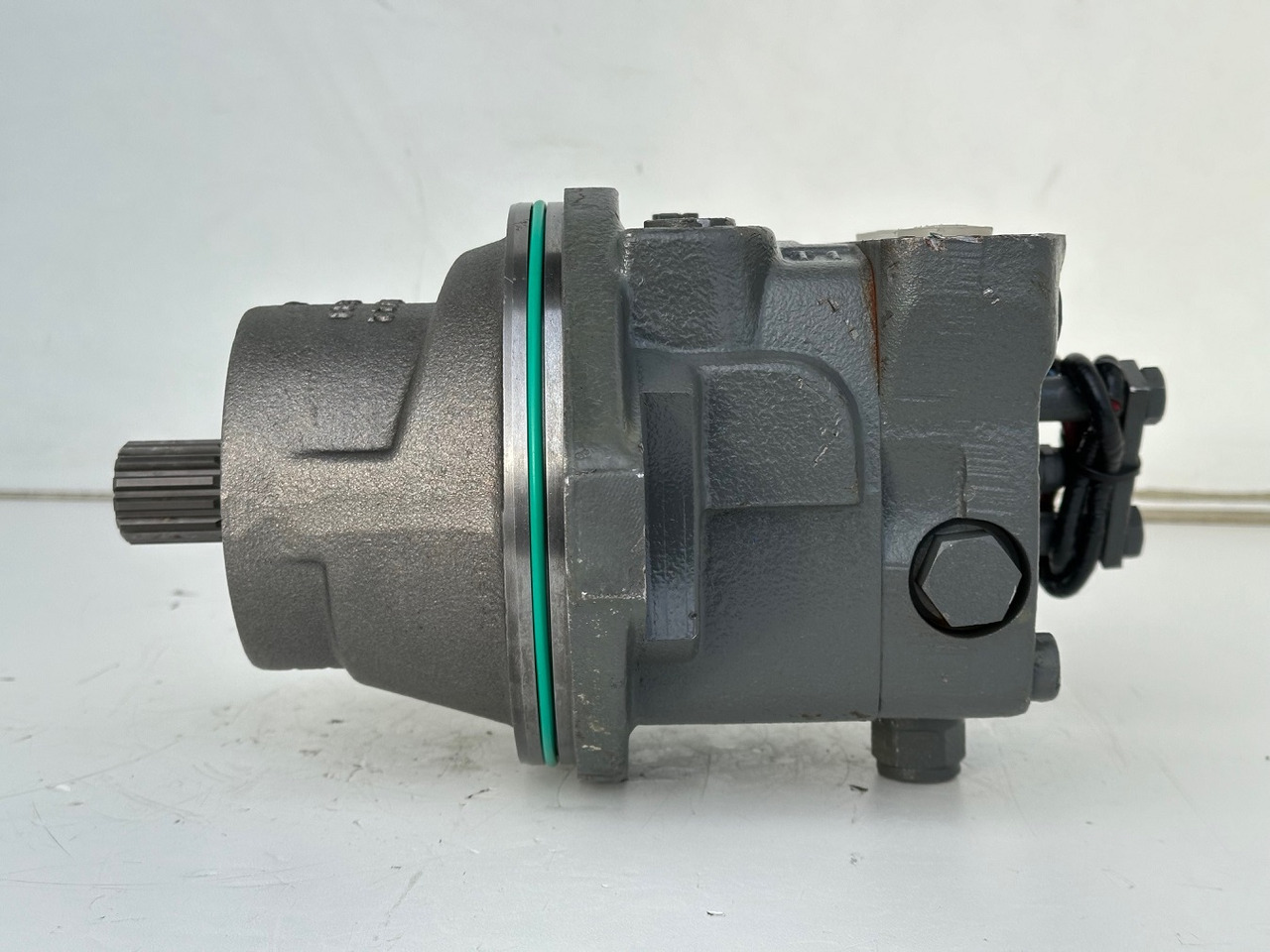 Liebherr Hydraulikeinbaumotor FMF045, ID-Nr.10132702. A924, LH30C, LH30M, LH35M, LH35MT, LH40C, LH40CP, LH40M, LH40MP, LH50CHR, LH50M, LH50MHR, LH50MT. #23.12.01811# - Motor hidráulico para Maquinaria de construcción: foto 4 Liebherr Hydraulikeinbaumotor FMF045, ID-Nr.10132702. A924, LH30C, LH30M, LH35M, LH35MT, LH40C, LH40CP, LH40M, LH40MP, LH50CHR, LH50M, LH50MHR, LH50MT. #23.12.01811# - Motor hidráulico para Maquinaria de construcción: foto 4