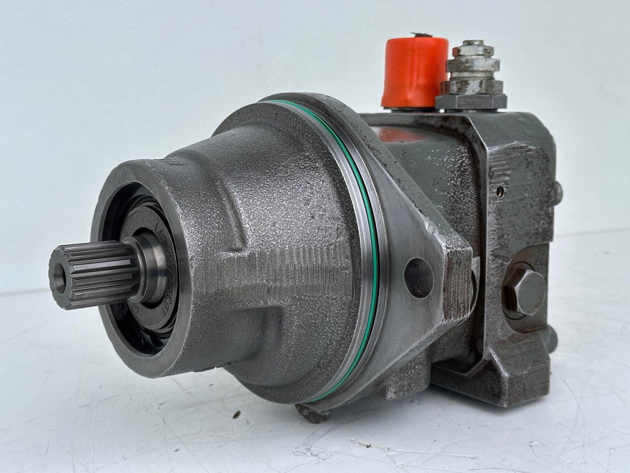 Liebherr Hydraulikeinbaumotor Typ:FMF045. ID-Nr.9075181 - ID-Nr.10125041 - ID-Nr.10125043. A309, A311, A312, A314, A316, A900, A904, A918, R313, R317, R900, R904. #10125043.39905# - Motor hidráulico para Excavadora de cadenas: foto 3 Liebherr Hydraulikeinbaumotor Typ:FMF045. ID-Nr.9075181 - ID-Nr.10125041 - ID-Nr.10125043. A309, A311, A312, A314, A316, A900, A904, A918, R313, R317, R900, R904. #10125043.39905# - Motor hidráulico para Excavadora de cadenas: foto 3