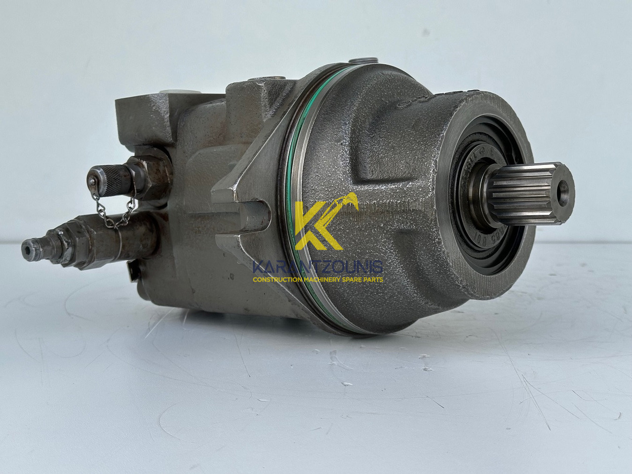 Liebherr Hydraulikeinbaumotor Typ:FMF058, ID-Nr.10122576 - ID-Nr.10145827 - ID-Nr.11371069. LOS1906, P924 COMP , R906, R906 PROTO, R916, R922, R924, R924 COMP, R926 COMP, R926 K LC. #11371069.08604# - Motor hidráulico para Excavadora de cadenas: foto 2 Liebherr Hydraulikeinbaumotor Typ:FMF058, ID-Nr.10122576 - ID-Nr.10145827 - ID-Nr.11371069. LOS1906, P924 COMP , R906, R906 PROTO, R916, R922, R924, R924 COMP, R926 COMP, R926 K LC. #11371069.08604# - Motor hidráulico para Excavadora de cadenas: foto 2