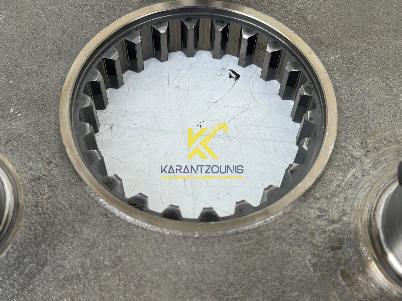 Liebherr Planetenträger ID-Nr.90024938. FAT400P112 -FAT400P130 - FAT400P139. LO1936, LOS926, R926, R928, R930, R934, R936, R940, R944, R946, R950 T. #90024938.17.08.02# - Mando final para Excavadora de cadenas: foto 5 Liebherr Planetenträger ID-Nr.90024938. FAT400P112 -FAT400P130 - FAT400P139. LO1936, LOS926, R926, R928, R930, R934, R936, R940, R944, R946, R950 T. #90024938.17.08.02# - Mando final para Excavadora de cadenas: foto 5