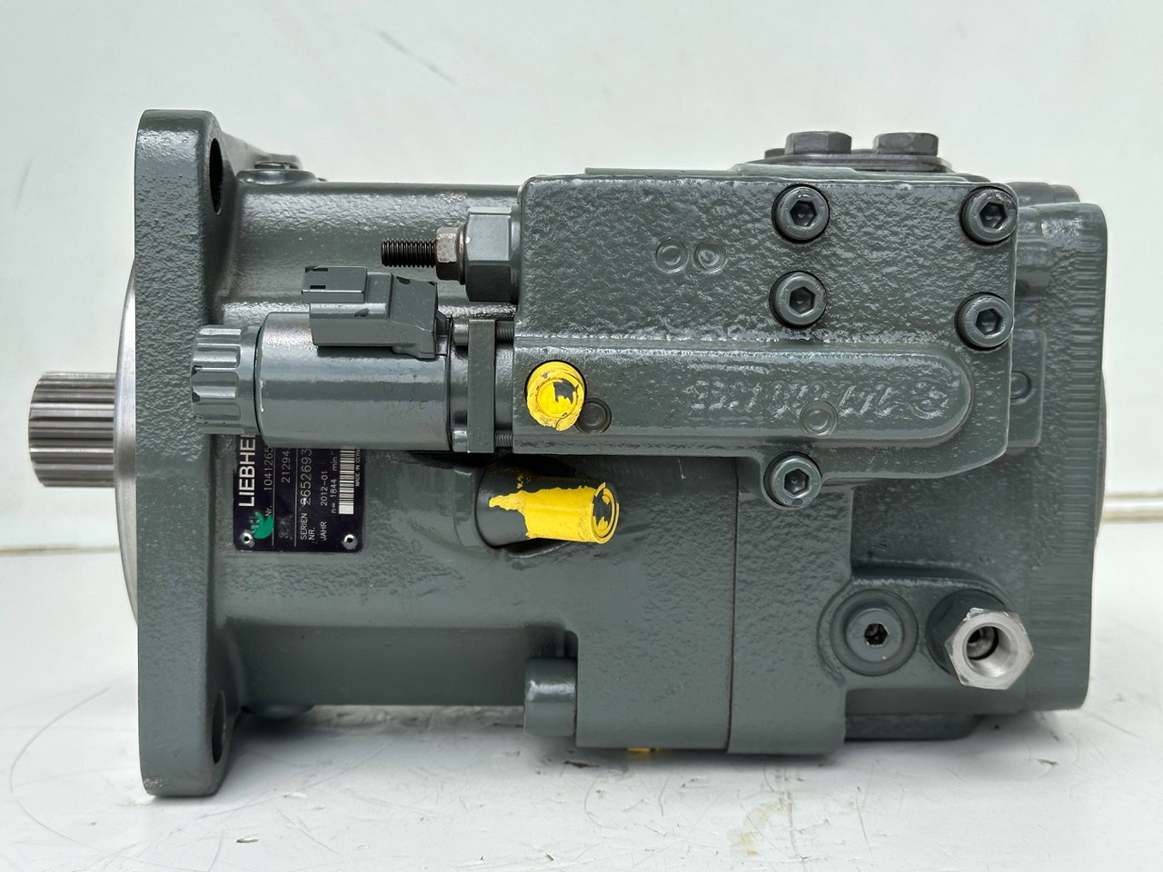 Liebherr Verstellpumpe Typ:A11VO75EP. ID-Nr.10412657. LH120C, LH120CG, LH120ET, LH120M, LH150C, LH150M. #10412657.26526937# - Bomba hidráulica para Excavadora de ruedas: foto 5 Liebherr Verstellpumpe Typ:A11VO75EP. ID-Nr.10412657. LH120C, LH120CG, LH120ET, LH120M, LH150C, LH150M. #10412657.26526937# - Bomba hidráulica para Excavadora de ruedas: foto 5