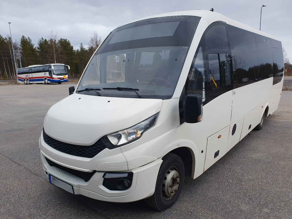 IVECO First Daily 70C17 - Minibús, Furgoneta de pasajeros: foto 4 IVECO First Daily 70C17 - Minibús, Furgoneta de pasajeros: foto 4