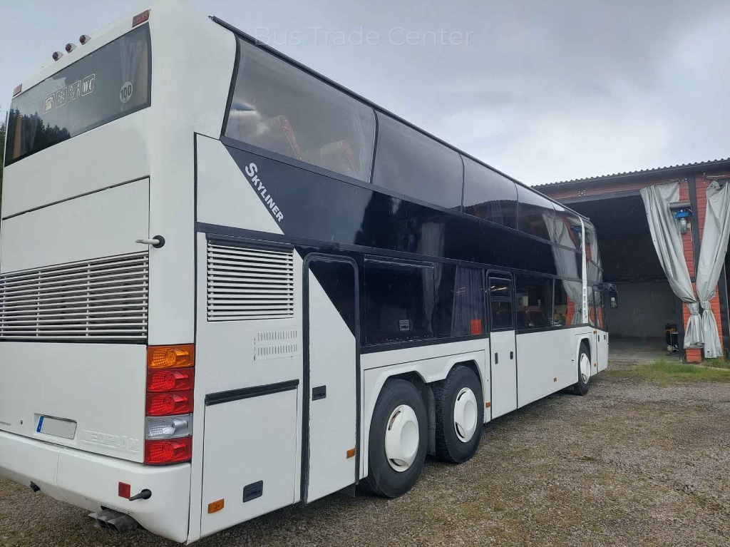 NEOPLAN Skyliner N122/3 - Autocar: foto 3 NEOPLAN Skyliner N122/3 - Autocar: foto 3