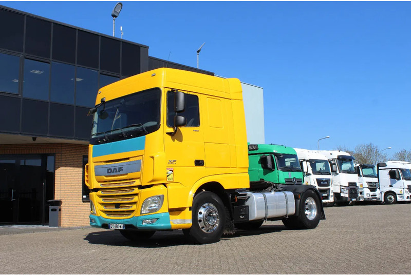 DAF XF 106.460 * EURO6 * 4X2 * - Cabeza tractora: foto 1 DAF XF 106.460 * EURO6 * 4X2 * - Cabeza tractora: foto 1