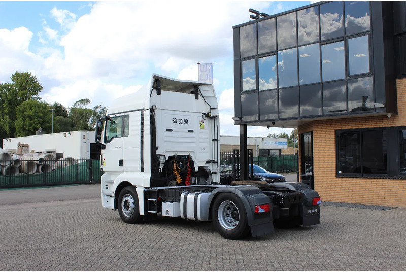 MAN TGX 18.500 * RETARDER * EURO6 * 4X2 * - Cabeza tractora: foto 3 MAN TGX 18.500 * RETARDER * EURO6 * 4X2 * - Cabeza tractora: foto 3