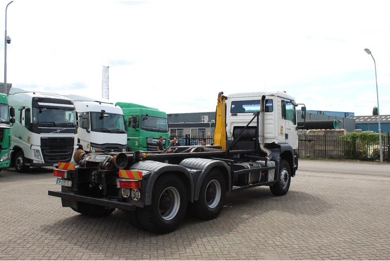 MAN TGA 26.360 * 6X4 * EURO 3 * - Camión con equipo de cable: foto 4 MAN TGA 26.360 * 6X4 * EURO 3 * - Camión con equipo de cable: foto 4