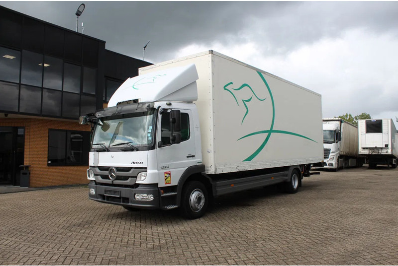 Mercedes-Benz Atego 1224 * EURO5 * MANUAL * 1 BED * - Camión caja cerrada: foto 1 Mercedes-Benz Atego 1224 * EURO5 * MANUAL * 1 BED * - Camión caja cerrada: foto 1
