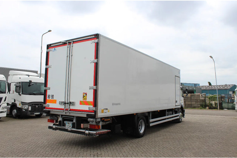 Mercedes-Benz Axor 1829 * MANAUL * EURO5 * 4X2 * - Camión frigorífico: foto 3 Mercedes-Benz Axor 1829 * MANAUL * EURO5 * 4X2 * - Camión frigorífico: foto 3